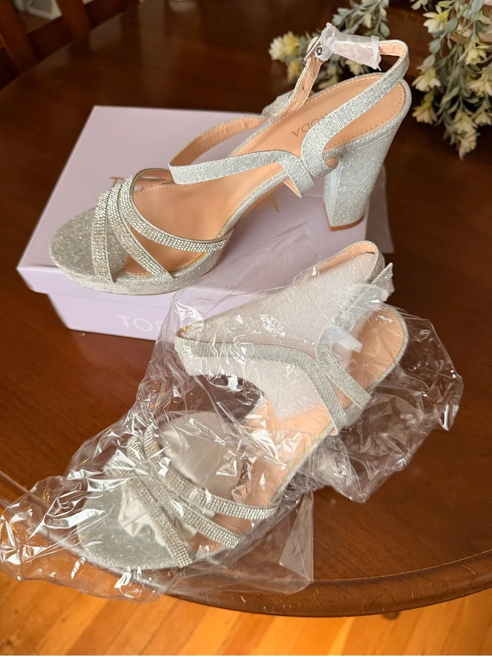 Moda Silver Glitter Strappy Block Heel Sandal